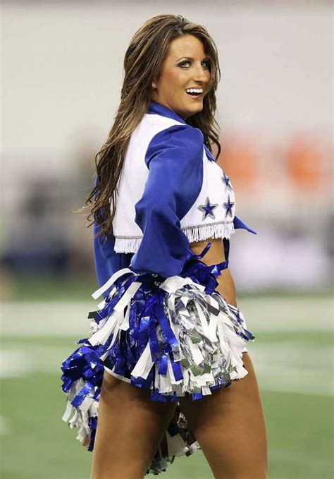 Dallas Cowboys Cheerleaders Slip On Swimsuits For Upcoming Calendar
