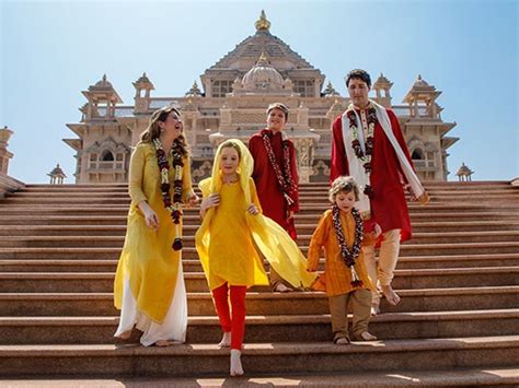 Justin Trudeau S India Trip And All The Other Times He S Dressed Up