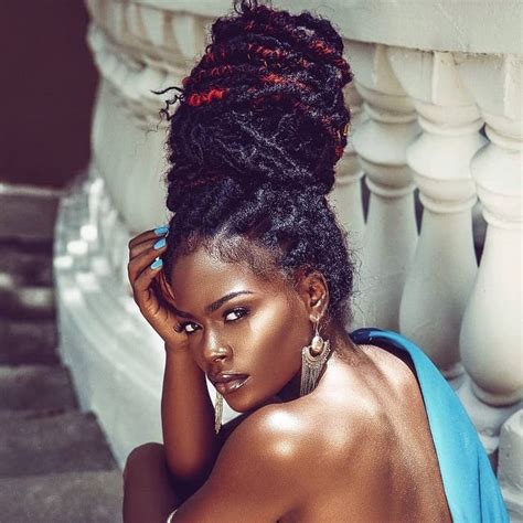 Little girls with lovely, natural hair can rock the bunned hairstyles like no other. 21 Stunning Black Girl Hairstyles With Weave (2020 Trends)