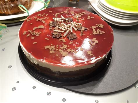 Rot) ist ein europäisches märchen vom typ atu 333. Rotkäppchen - Kuchen von MiriOremek | Chefkoch.de