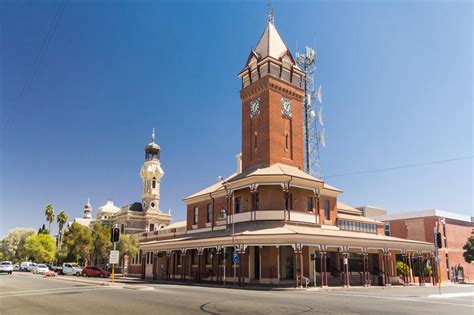 Kabwe is the capital of the zambian central province with a population estimated at 202,914 at the 2010 census. 24 of Australia's most beautiful outback towns ...
