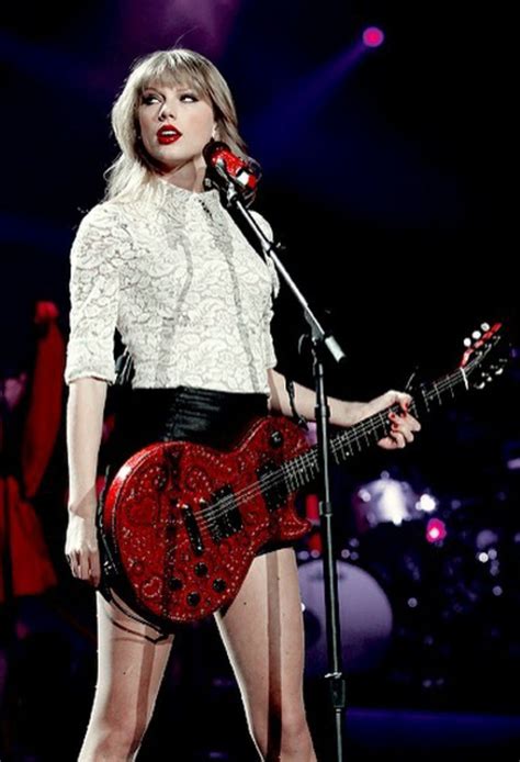 Taylor Swift Red Tour Taylor Swift Party Taylor Swift Legs Estilo
