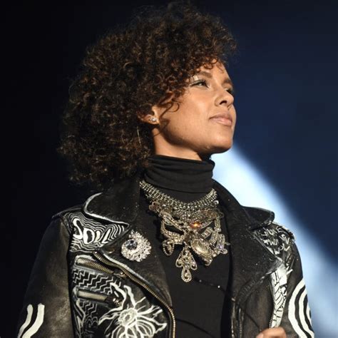 The Glorious Hair Evolution Of Randb Singer Alicia Keys