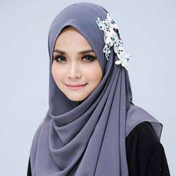Maybe you would like to learn more about one of these? Inspirasi Aksesoris Hijab Modern - By Pink High Heels