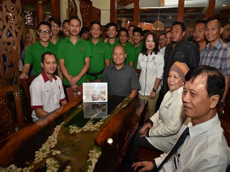 31 januari 2021 info selengkapnya: Yayasan Sabah conducts furniture making course | Borneo ...
