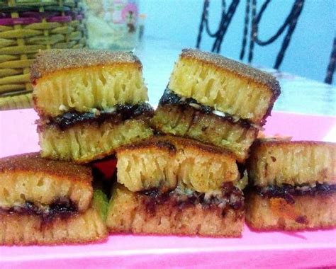 Langkah membuat martabak manis terang bulan teflon : Cara Bikin Martabak Pisang Teflon - Resep Martabak Manis ...