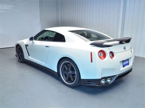 Find New 2014 Nissan Gtr Track Edition Pearl White R35 Twin Turbo Awd