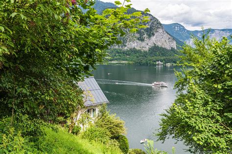 Hallstätter See Im Salzkammergut Bild Kaufen 71424901 Lookphotos