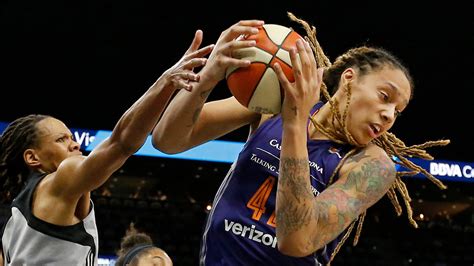 Brittney Griners Big Leap Takes The Phoenix Mercury Forward The New