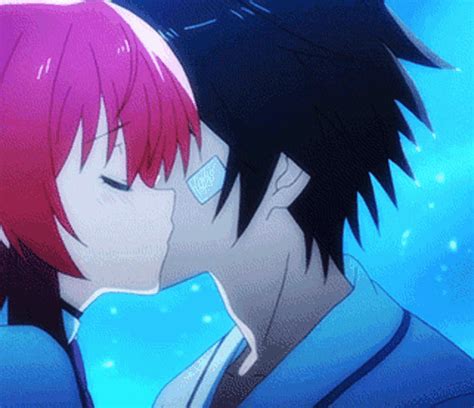 Anime Kissing Matching Gif Anime Kissing Matching Gifs Entdecken Und