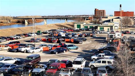 Topeka Police To Close Impound Lot