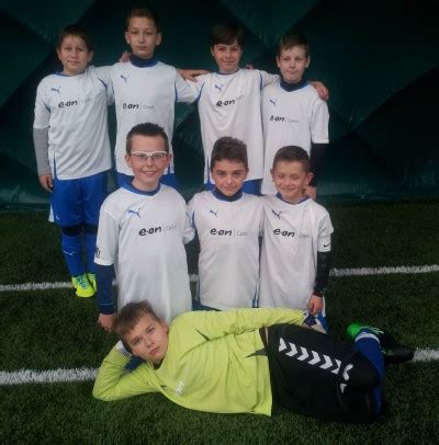 Both teams try to perform well in cup. ČAFC Praha 2003 - Turnaje - 17.11.2013 - turnaj Zbuzany ...