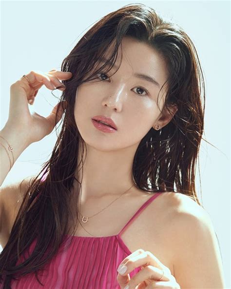 top 10 most beautiful korean actresses according to kpopmap readers kpopmap