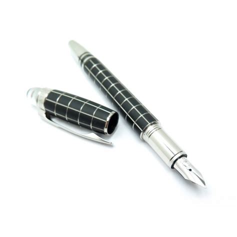 Fragrance was launched in 2005.fragrance has notes of bergamot, mandarin, bamboo, ginger, nutmeg, cedar. stylo a plume montblanc starwalker 208 metal
