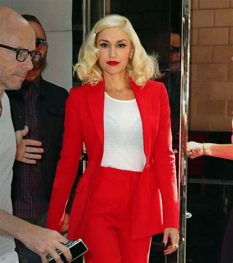 See Gwen Stefanis Changing Face Did Singer Get Plastic Surgery Ok