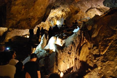 Crystal Cave Opens For Its 152nd Season
