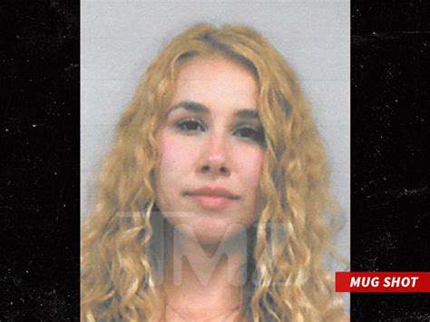 American Idol Alum Haley Reinhart Arrested For Punching Bouncer