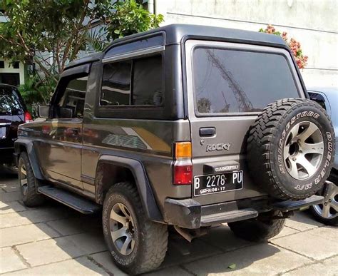 Taft Rocky Gagah 4x4 Harga Goyang Inul JAKARTA LAPAK MOBIL DAN