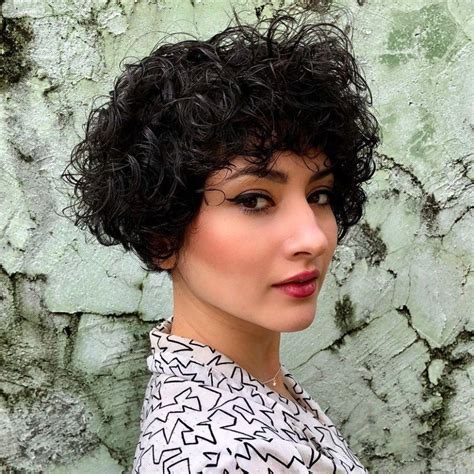 50 Absolutely New Short Wavy Haircuts For 2024 Hair Adviser Short