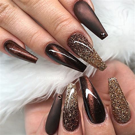 Ballerina Nails. Acrylic Nails. Fall Nails. Gold Glitter Nails. Cateye