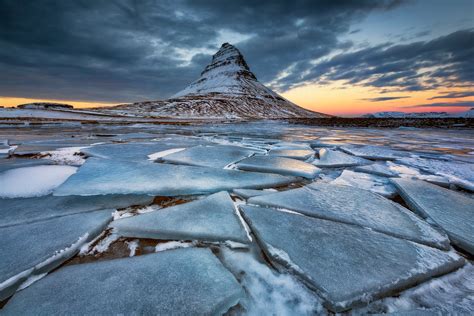 9 Day Winter Photography Workshop North Iceland Guide