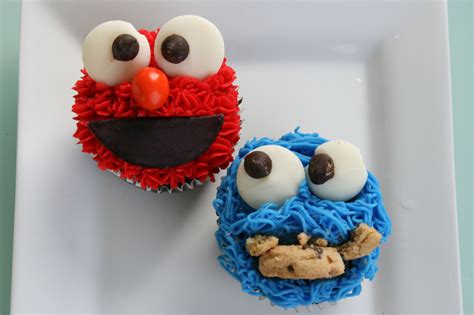 Sesame Streets Elmo And Cookie Monster Cupcake Tutorial Cookie
