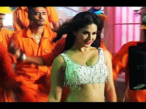 Sunny Leone Shoot For A Special Episode Of AAHAT Behind The Scene YouTube