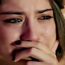 Посмотрите твиты по теме «#بنات_صغار» в твиттере. صور بكاء 2020 دموع في الأعين... صورة بنت جميلة تبكي مؤثرة