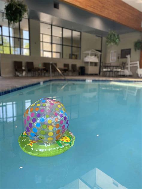 Top 4 Perks Of Staying At Our Hotel With An Indoor Pool In Pigeon Forge
