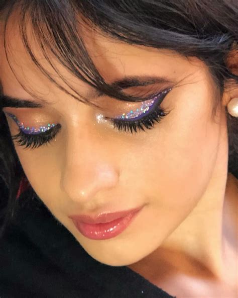 Pin By Giselle Chaux On Camila Cabello Cabello Hair Makeup Looks Instagram Makeup Looks
