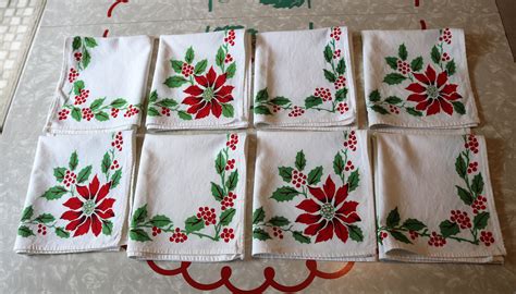 Vintage Red Poinsettia Napkins Christmas Linens 8 Piece Set Etsy