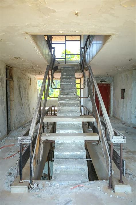 Old Ruined Staircase Stock Photo Image Of Structure 101953180