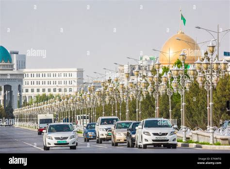 La ciudad de Ashgabat Turkmenistán en Asia Central en Asia la