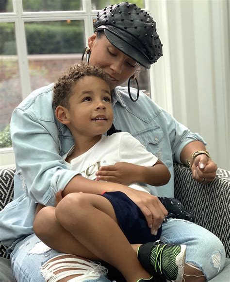 Alicia Keys 4 Year Old Son Was Concerned He Would Be Judged For Wearing Rainbow Nail Polish