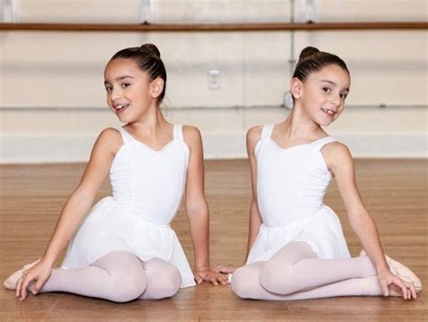 Twins Share Spotlight In New Orleans School Of Ballets The Nutcracker