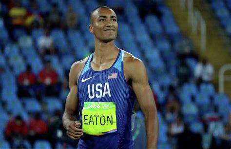 Olympics Track And Field Report Ashton Eaton Repeats In Decathlon