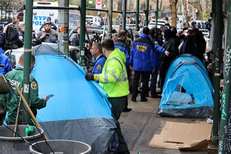 Nyc Homeless Encampment Sweeps Failed Audit Finds Bloomberg