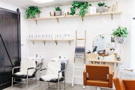2500 x 3751 jpeg 1204 кб. Tremaine Ranch - Arizona | Salon suites decor, Salon decor ...