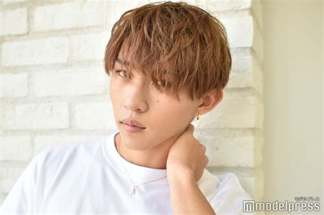 平野莉玖、アパレルプロデューサー＆アーティストの二刀流 家族からは“ダメ出し”も「応援してくれている」＜「平野莉玖スタイル＆フォトブック