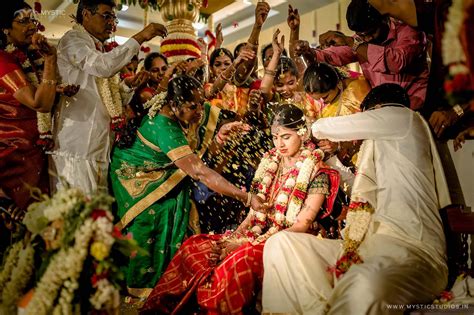 Shopzters Arthi Anand South Indian Wedding Bridal Photography