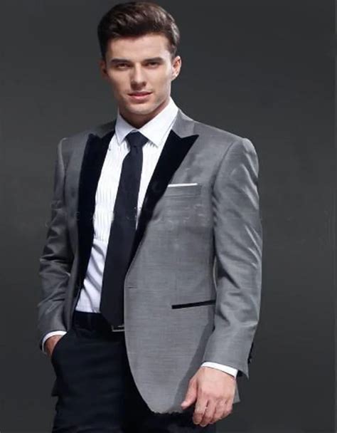 2017 Custom Made Suits Gentleman Style Light Grey Groom Tuxedos