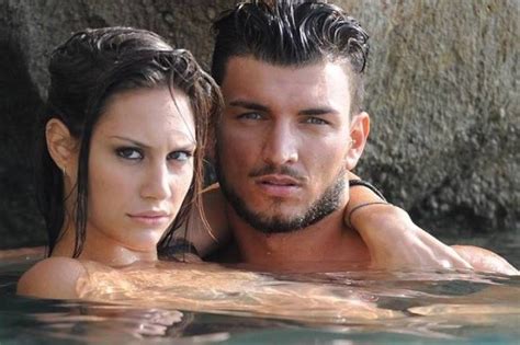 Aggiornato il 16 lug 2021. Beatrice Valli: Abbiamo accettato il calendario hot per ...