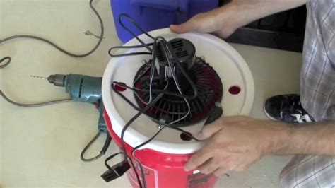 If you prefer using an ac; DIY Inexpensive Swamp cooler air-conditioner for your car or camping | Swamp cooler, Diy air ...