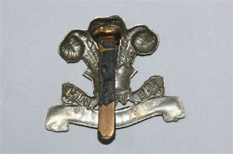 British Army Metal Cap Badge Pembroke Yeomanry Fishguard Ab Insignia
