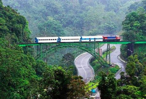 Keindahan alam pulau dewata memang begitu menakjubkan. BARITO MINANG: Objek Wisata Cagar Alam Lembah Anai
