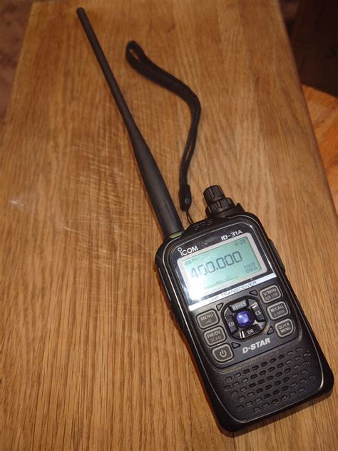 Icom Id A Handheld Uhf Digital Transceiver Main Radio With Good Battery Ebay