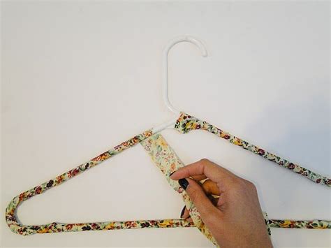 Cute Idea For Those Plastic Hangers Fabric Covered Hangers Hanger