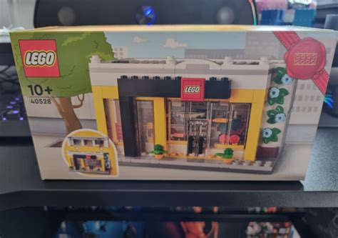 Lego 40528 Lego Brand Retail Store Hobbies And Toys Toys And Games On