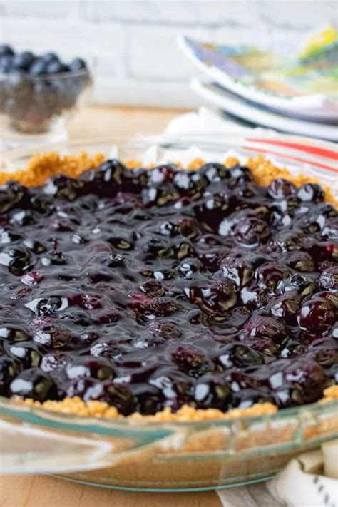 No Bake Blueberry Pie With Whipped Cream Savory Thoughts