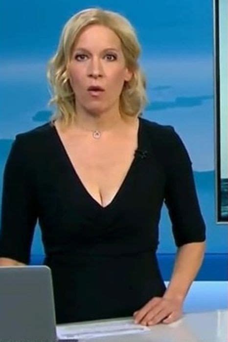 Ina Dietz Beautiful German Tv Host Sat1 Wunderschöne Frau Hübsche Frau Schöne Frauen